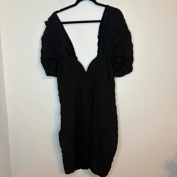 PrettyLittleThing NWT Black PuffSleeve Textured V-Bar Bodycon Mini Dress Size 18 - Picture 5 of 12